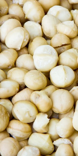 60670 PIP Macadamia Nuts Raw Unsalted 1 lb (25#)
